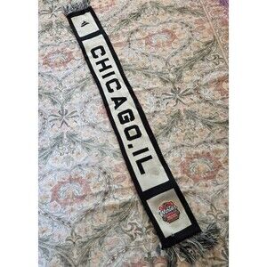 NHL Winter Classic Scarf - Wrigley Field - Chicago IL - 7 x 54 - NWT